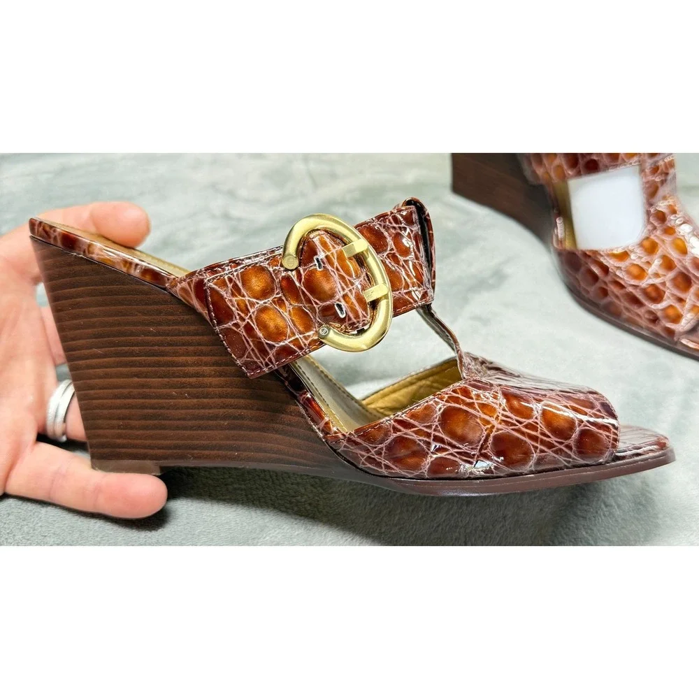 Circa Joan David Sandals Womens 9.5 M Brown Croc Embossed Heels T-Strap